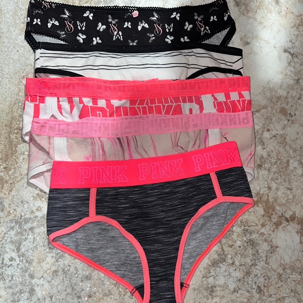 Victoria’s Secret/ Pink panties